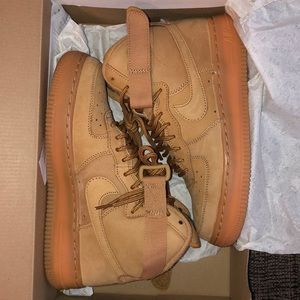 Air Force 1 High LV8 (WHEAT)